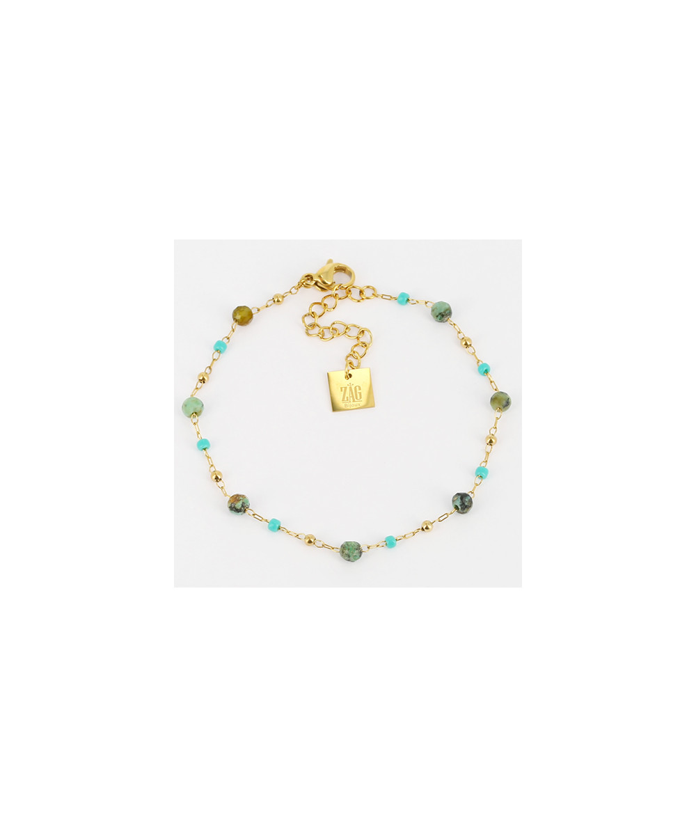 Ce bracelet est une pièce incontournable qui se mélange très facilement avec d'autres pièces de nos collections.