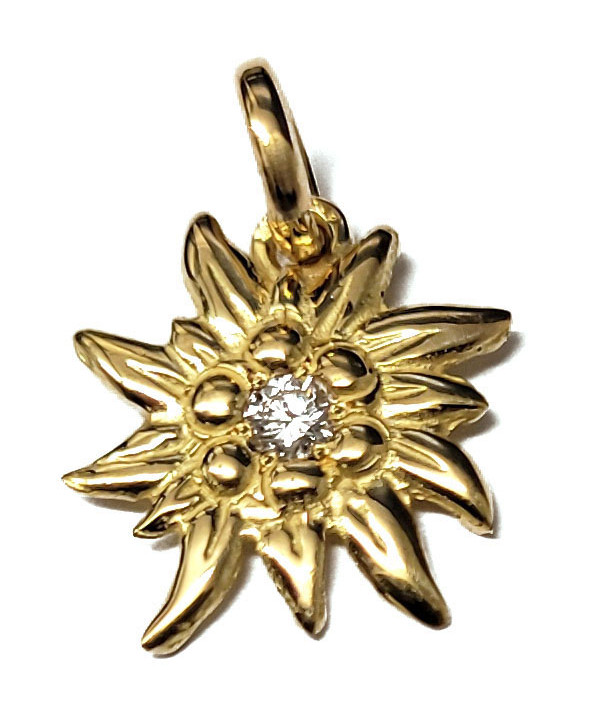Pendentif serti d'un étincelant Diamant  serti au coeur de l'édelweiss