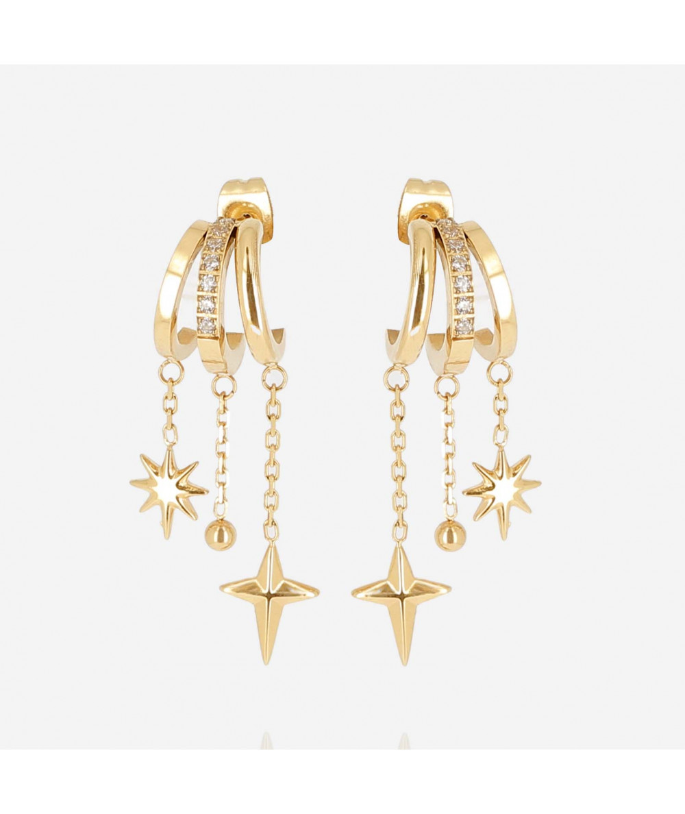 Boucles multi créoles avec chainettes qui se terminent par des motifs étoiles et boules