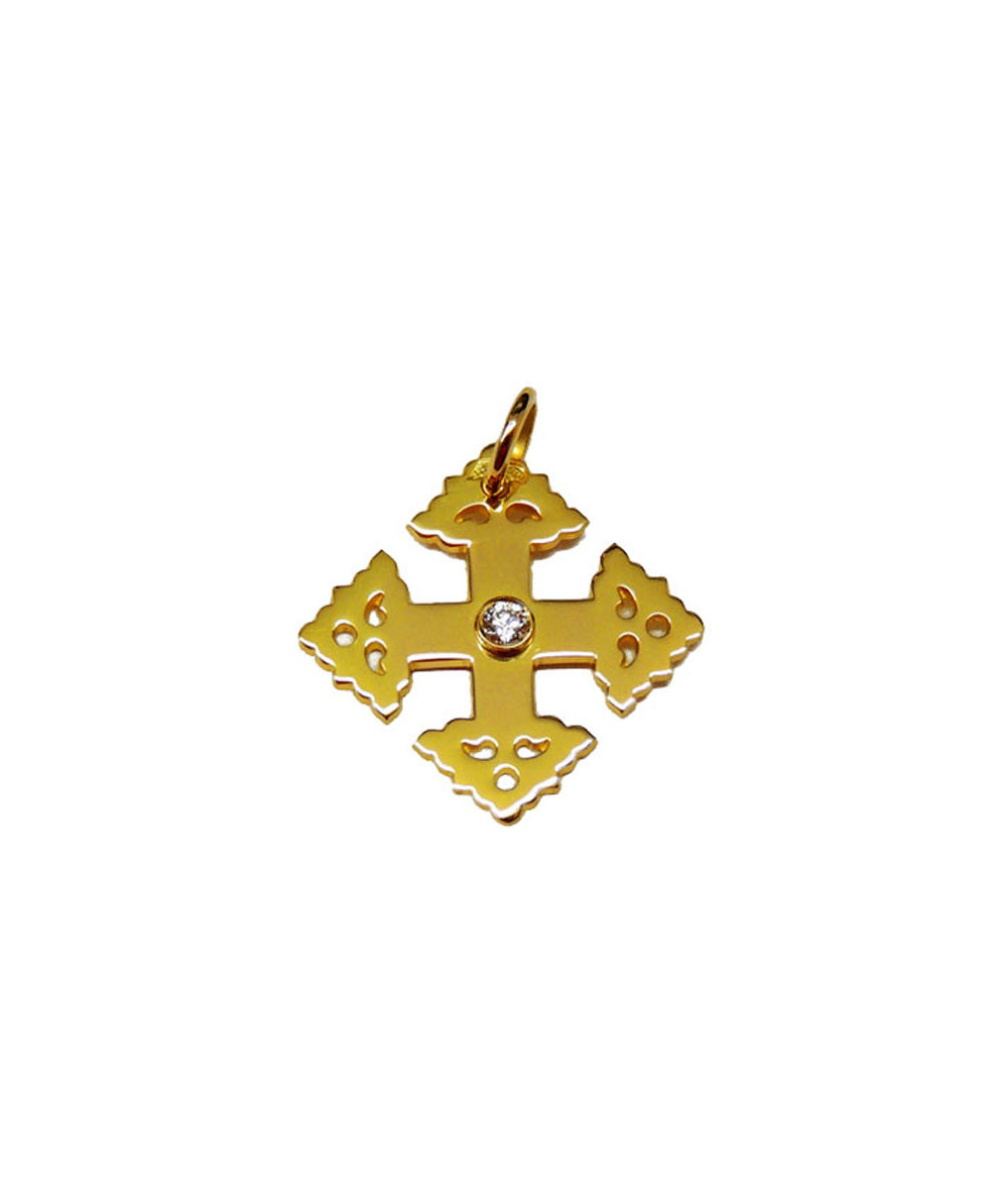 Croix 2 cm avec un diamant