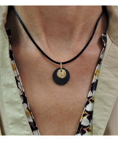 Pendentif mini ardoise avec motif cible en or 750 martelé //Joly-Pottuz Megève//