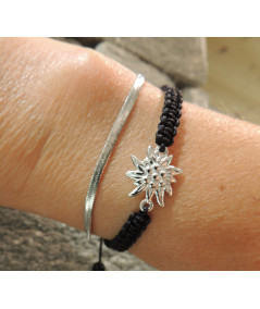 bracelet motif edelweiss en  argent sur cordon tressé differentes couleurs