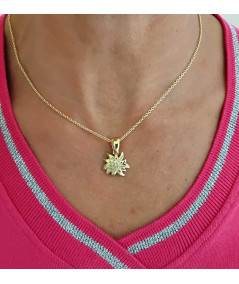 Pendentif Edelweiss or jaune 750 et Diamants bijouterie Joly-Pottuz Megève